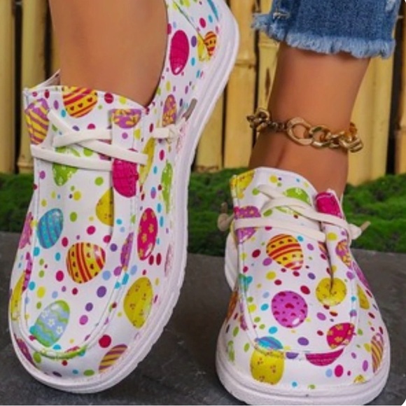 Emmelines Shoes - Emmeline's Fashion Easter Eggs Printed Square Toe Slip On Canvas Flats Shoes